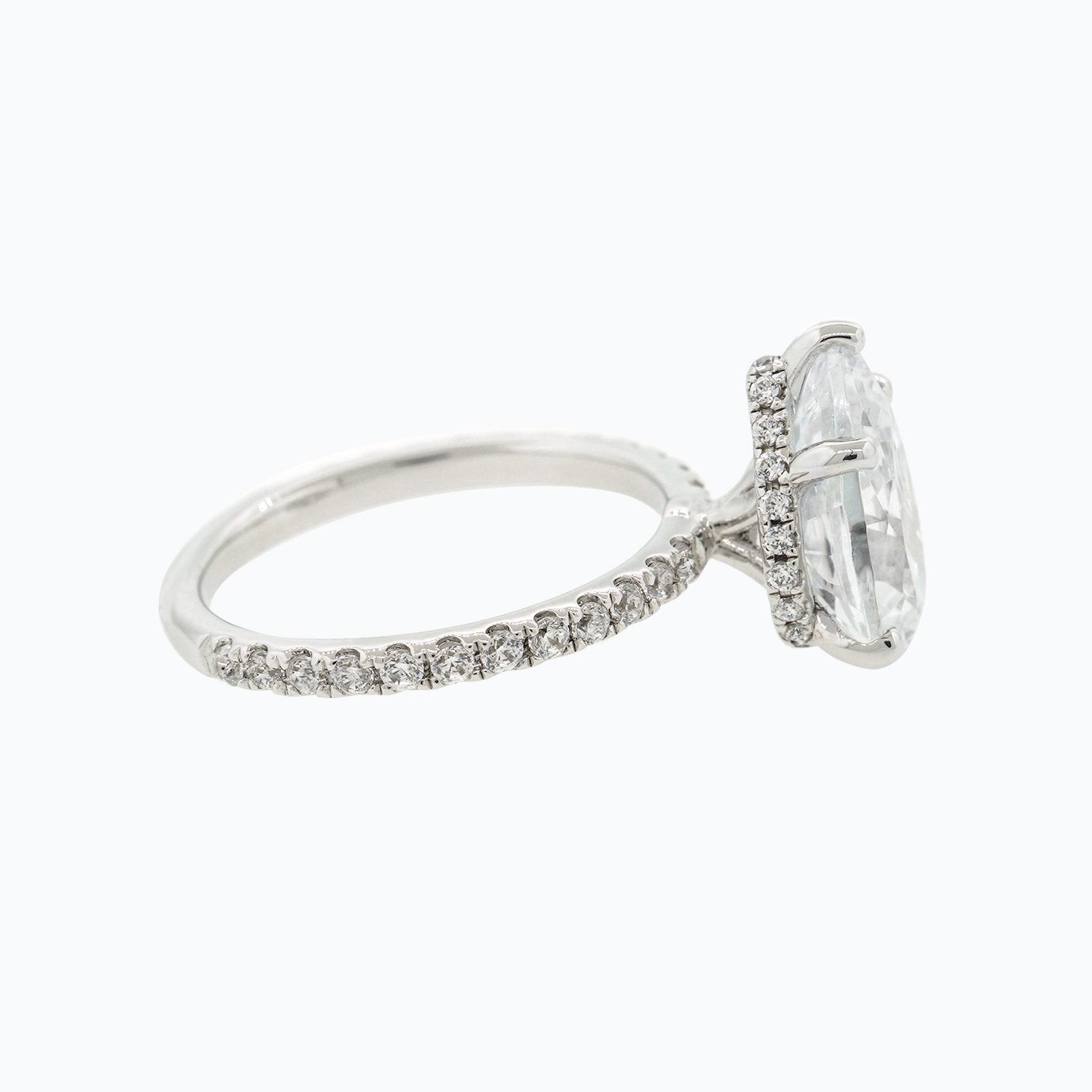 3.0 CT Pear Hidden Halo CVD F/VS2 Diamond Engagement Ring