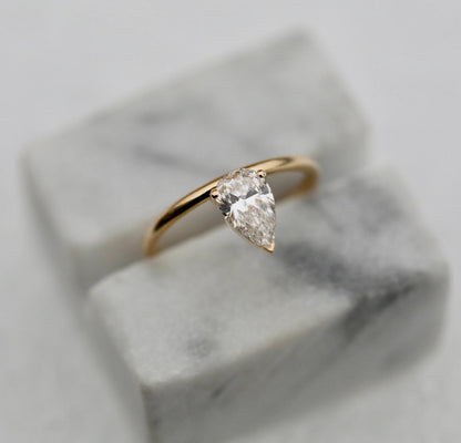 0.93 CT Pear Solitaire CVD F/VVS1 Diamond Engagement Ring