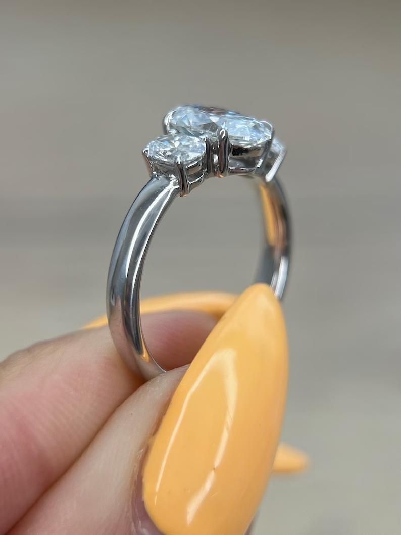 1.50 CT Oval Three Stones CVD E/VS2 Diamond Engagement Ring